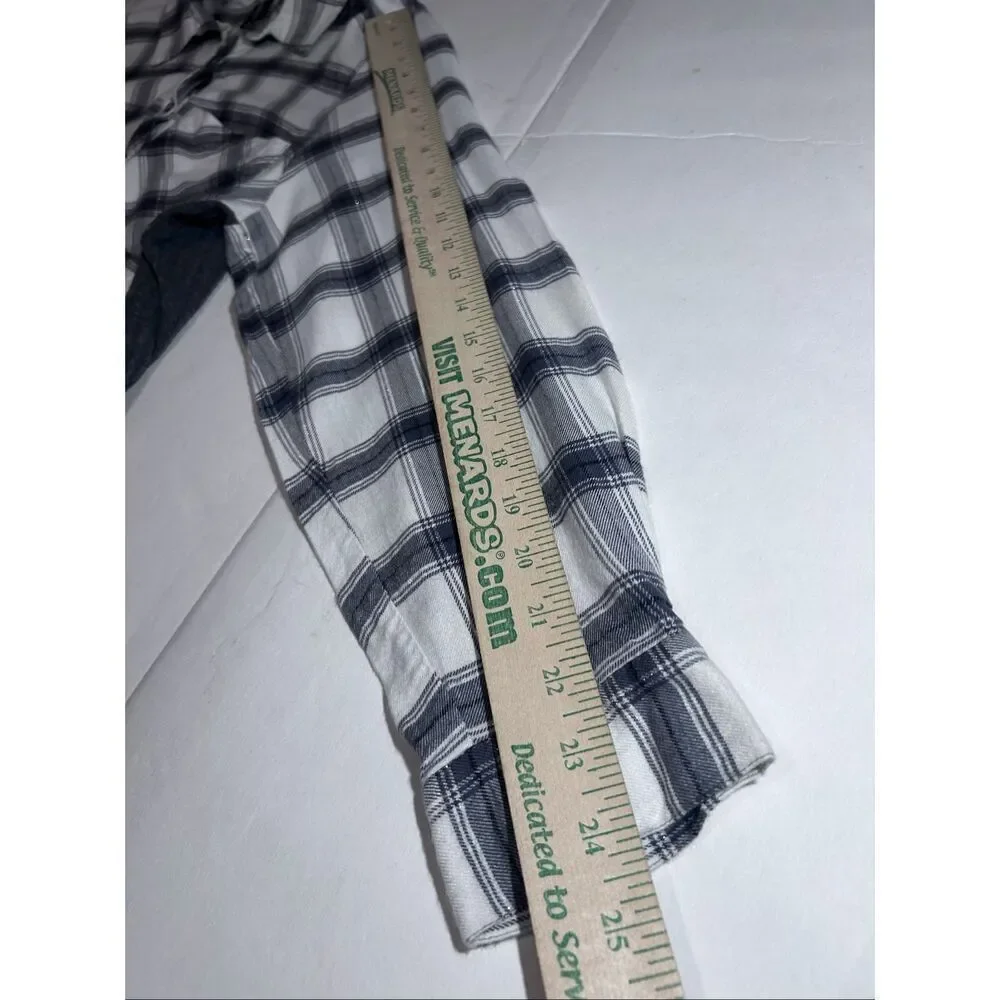 Massini Women’s Gray White Button Down Flannel Waffle Knit Back Size 1X